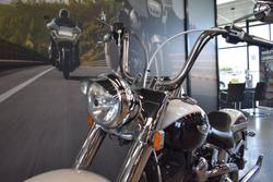 2005 Harley-davidson FLSTN SOFTAIL DELUXE BLACK