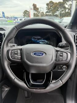 2025 Ford Everest Platinum