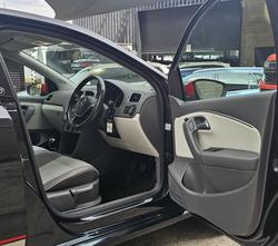 2016 Volkswagen Polo 81TSI beats 6R MY17 Deep Black