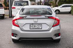 2019 Honda Civic VTi-S