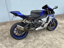 2015 Yamaha YZF-R1 Blue