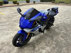 2015 Yamaha YZF-R1 Blue