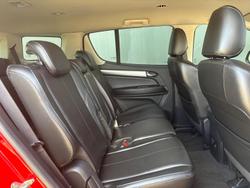 2017 Holden Trailblazer LTZ RG MY17 4X4 Dual Range Absolute Red