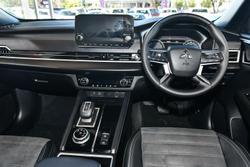 2024 Mitsubishi Outlander Black Edition