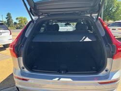 2022 Volvo XC60 Recharge Ultimate T8 Plug-In Hybrid