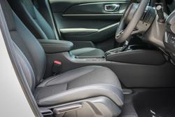 2025 Honda HR-V e:HEV X