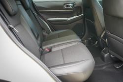 2025 Honda HR-V e:HEV X