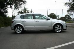 2006 Holden Astra CDX AH MY07 Silver Lightening