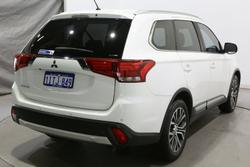 2016 Mitsubishi Outlander LS