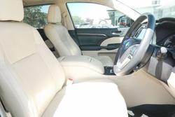 2014 Toyota Kluger Grande