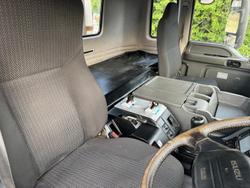 2011 Isuzu Cxy Giga WHITE