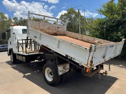 2013 Isuzu Frr 600 WHITE