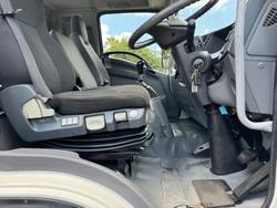 2013 Isuzu Frr 600 WHITE