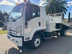 2013 Isuzu Frr 600 WHITE
