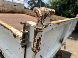 2013 Isuzu Frr 600 WHITE