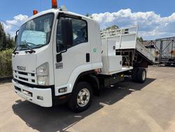 2013 Isuzu Frr 600 WHITE