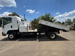 2013 Isuzu Frr 600 WHITE