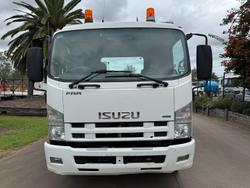 2013 Isuzu Frr 600 WHITE