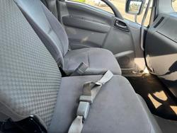 2013 Isuzu Frr 600 WHITE
