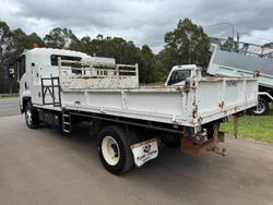 2013 Isuzu Frr 600 WHITE