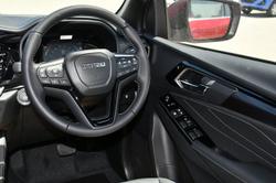 2025 Isuzu MU-X LS-T