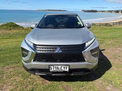 2024 Mitsubishi Eclipse Cross PHEV ES