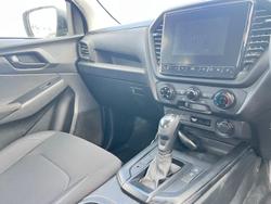 2023 Isuzu D-MAX SX MY23 4X4 Dual Range Mineral White