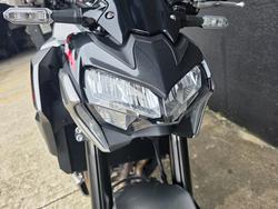 2023 Kawasaki Z900 SUPERNAKED (ZR900) RED