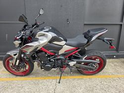 2023 Kawasaki Z900 SUPERNAKED (ZR900) RED