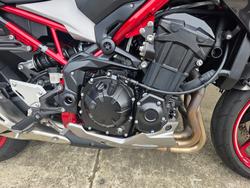 2023 Kawasaki Z900 SUPERNAKED (ZR900) RED