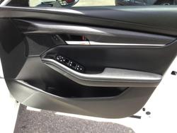 2022 Mazda 3 G20 Touring