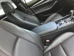 2022 Mazda 3 G20 Touring