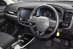 2020 Mitsubishi Outlander ES