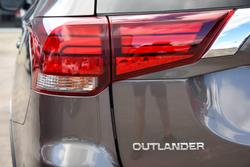 2020 Mitsubishi Outlander ES