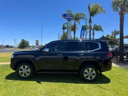 2024 Toyota Landcruiser Sahara