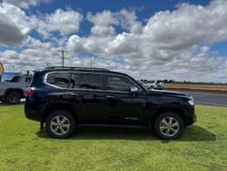 2024 Toyota Landcruiser Sahara