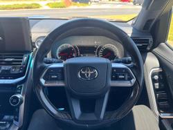 2024 Toyota Landcruiser Sahara