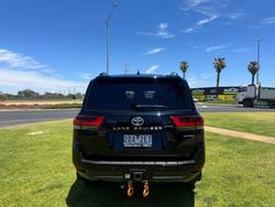 2024 Toyota Landcruiser Sahara