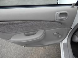 2000 Toyota Corolla Conquest Seca AE112R White