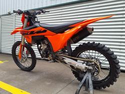 2025 KTM 250 SX-F SX-F Orange