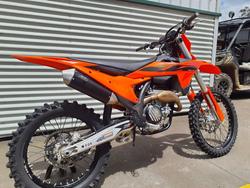 2025 KTM 250 SX-F SX-F Orange