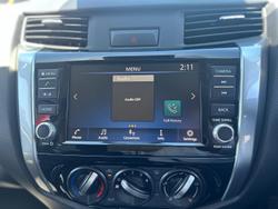 2025 Nissan Navara ST