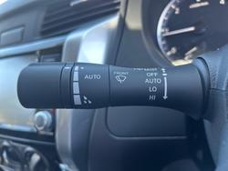 2025 Nissan Navara ST