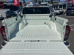 2025 Nissan Navara ST