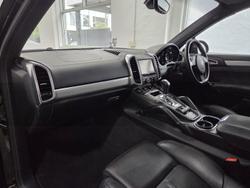 2013 Porsche Cayenne GTS
