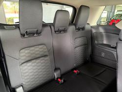 2024 Nissan Pathfinder ST-L