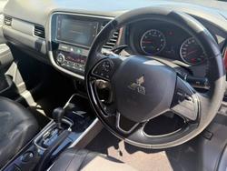 2017 Mitsubishi Outlander LS Safety Pack