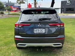 2024 Mitsubishi Outlander Exceed