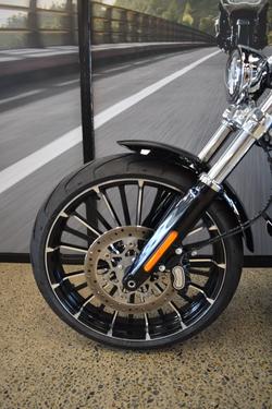 2025 Harley-davidson FXBR BREAKOUT (117) VIVID BLACK