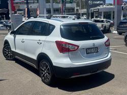 2014 Suzuki S-Cross GLX